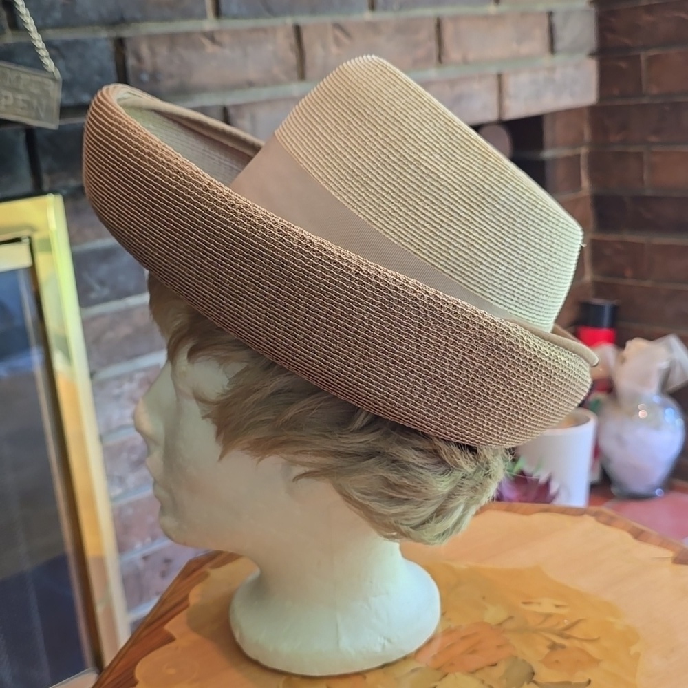 Palmer Creation - Stylish Vintage Tea Tone / Tan & Cream Women's Hat